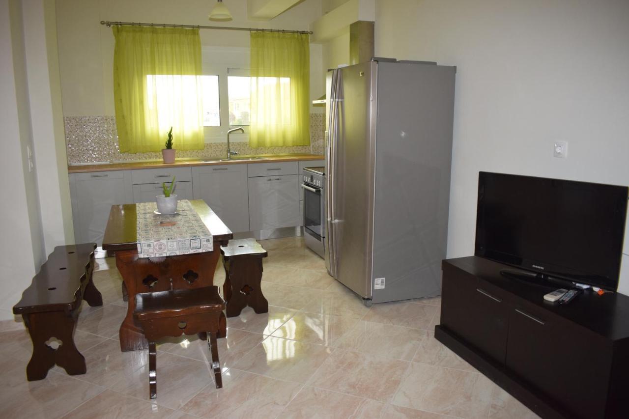 Mary'S Apartments Close To The Sea Агиос Георгиос Екстериор снимка