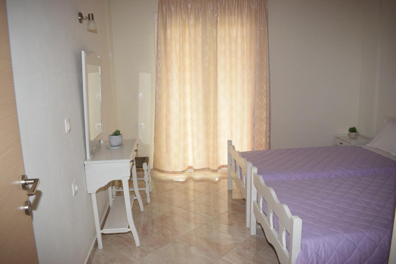 Mary'S Apartments Close To The Sea Агиос Георгиос Екстериор снимка