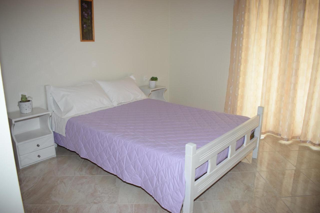 Mary'S Apartments Close To The Sea Агиос Георгиос Екстериор снимка