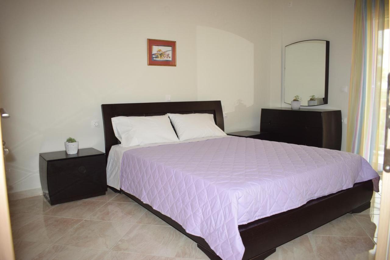 Mary'S Apartments Close To The Sea Агиос Георгиос Екстериор снимка