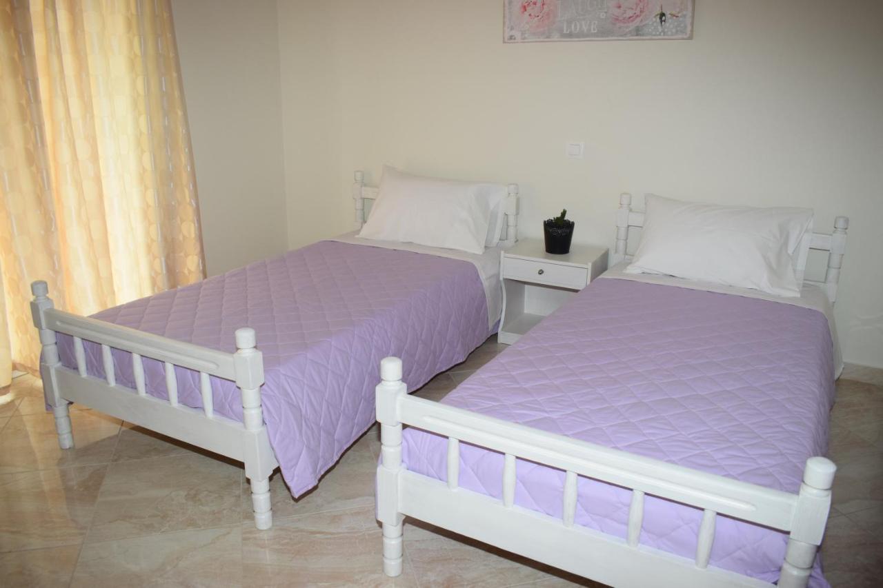 Mary'S Apartments Close To The Sea Агиос Георгиос Екстериор снимка